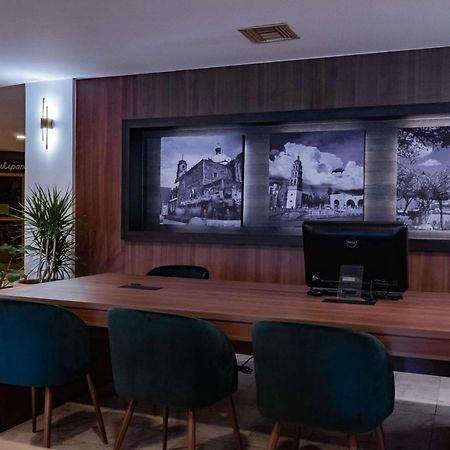 Best Western Plus Plaza Florida & Tower إيرابواتو المظهر الخارجي الصورة